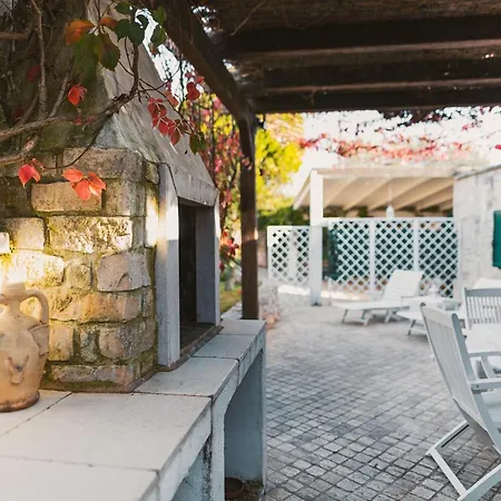 Holiday home Trulli-suite Trullove - Casa Nella Pietra *