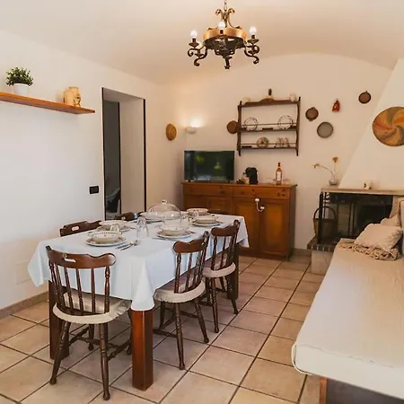 Holiday home Trulli-suite Trullove - Casa Nella Pietra